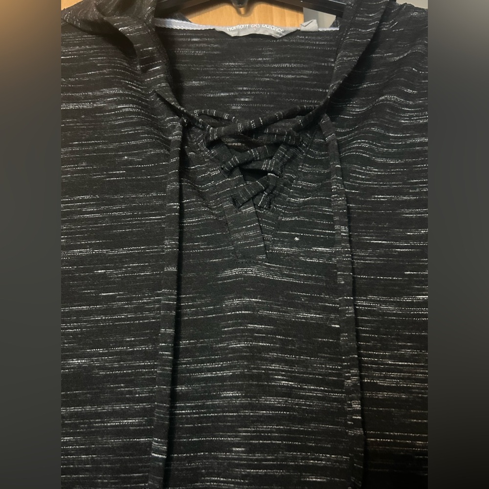 Harmony Balance Black Marled Knit Hooded Long Sleeve Small
